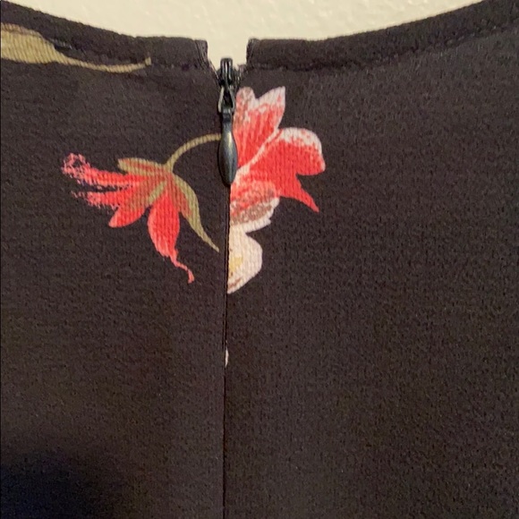 Lulu’s Kiefer Black floral minidress Size Small - Picture 11 of 14